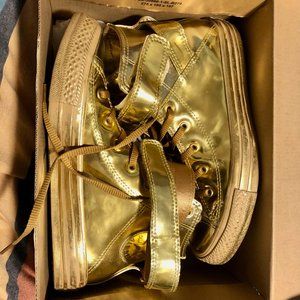 6.5 size limited edition Gold Converse CTAS